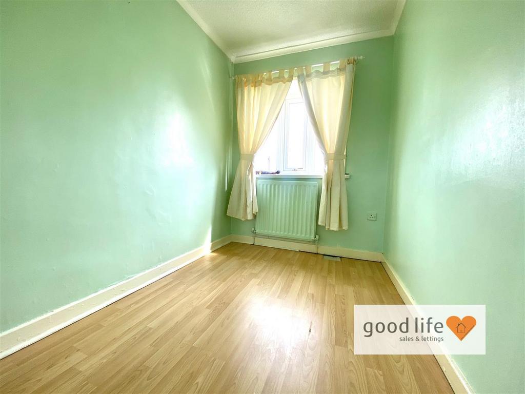 20250415 124842280 i OS172 TADCASTERROAD.jpg