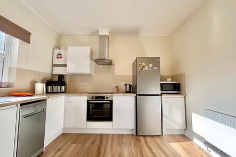 2 bedroom flat for sale, Albert Road, Bexhill-on-Sea, TN40