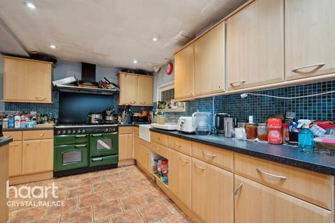 undefined, Downsview Road, London