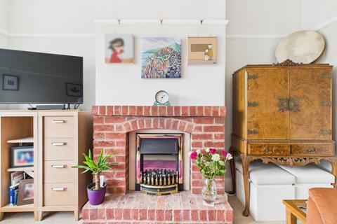 31 Marstone Crescent, Sheffield, S17 4DG