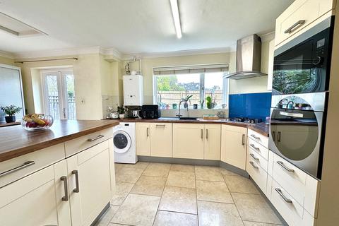 11 Bowmans Close, Northampton, NN4 9XR