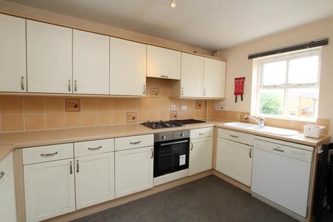 6 bedroom terraced house to rent, Lancelot Road, Bristol BS16