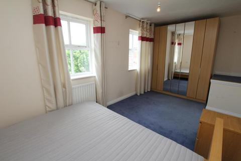 6 bedroom terraced house to rent, Lancelot Road, Bristol BS16