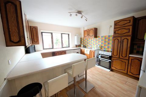 4 bedroom maisonette for sale, Treaty Street, Islington, London, N1