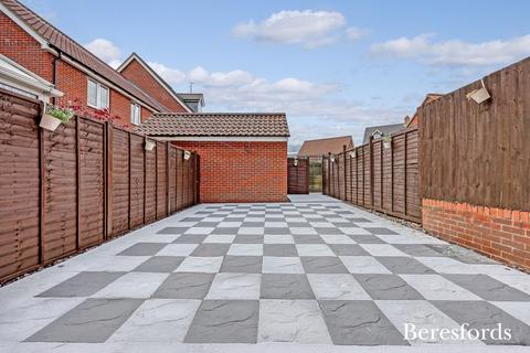 28 Cromwell Road, Flitch Green, Dunmow, CM6 3GE