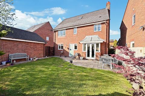 5 bedroom detached house for sale, Cherwell Road, Westhoughton, BL5