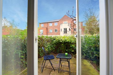 2 bedroom apartment for sale, Brinkworth Terrace, York