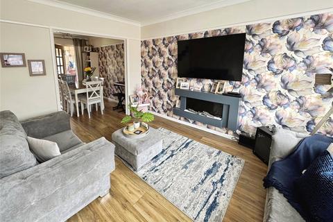 3 bedroom semi-detached house for sale, Crown Road, Clacton-on-Sea, Essex