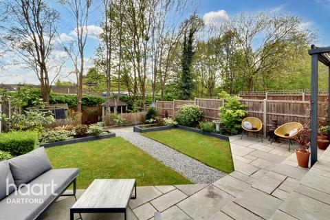 14 High Trees, Dartford, DA2 6PL