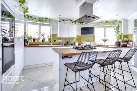 4 bedroom end of terrace house for sale, Chambers Drive, Cambridge