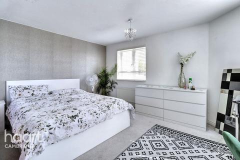 4 bedroom end of terrace house for sale, Chambers Drive, Cambridge