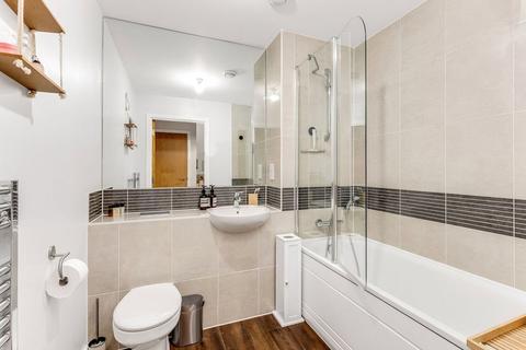 6 Kerlin View, London, SW16 5FT