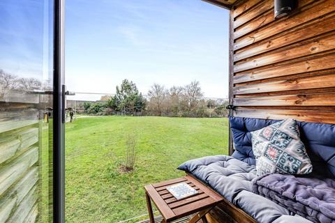 6 Kerlin View, London, SW16 5FT