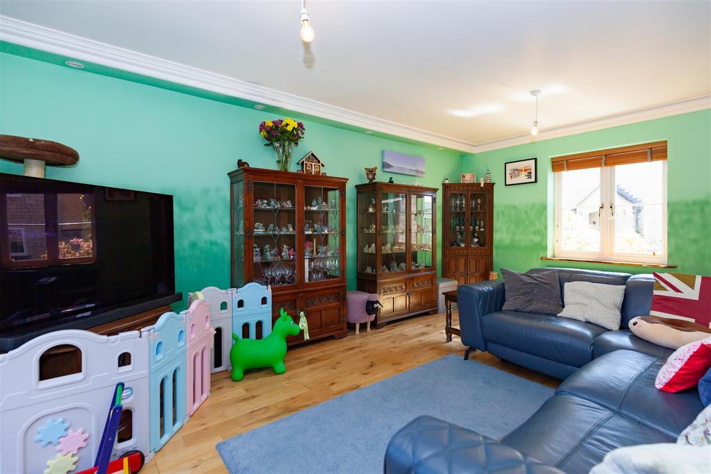 Sitting Room 4.jpg