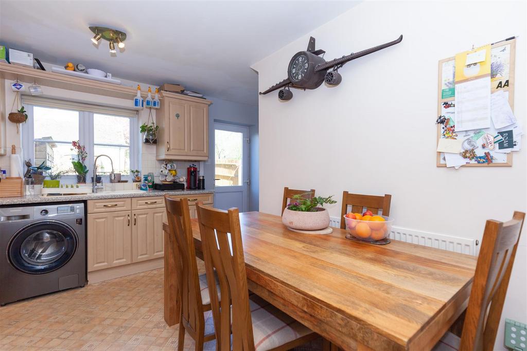Kitchen - Dining Room 1.jpg