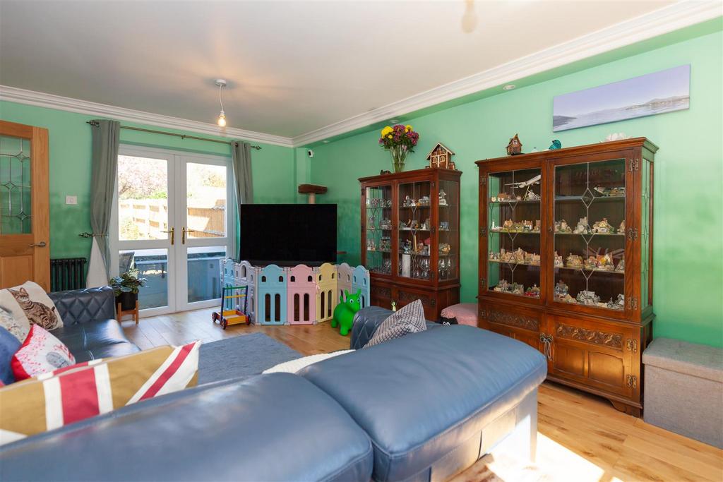 Sitting Room 2.jpg