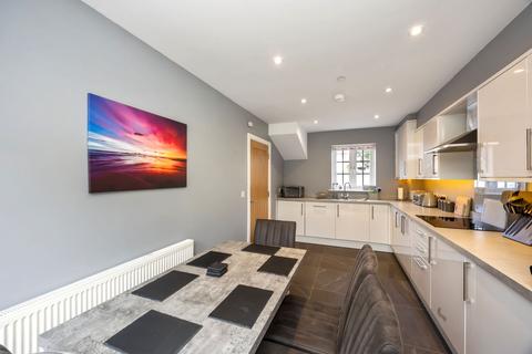 4 The Old Forge, Rusper, Horsham, RH12 4FR
