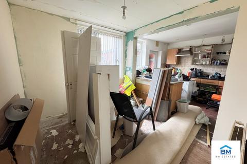 3 bedroom semi-detached house for sale, Gervas Road, Leicester LE5