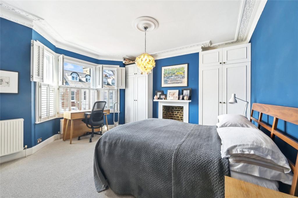 Principal bedroom