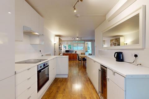 3 bedroom flat to rent, Finborough Road, London SW10