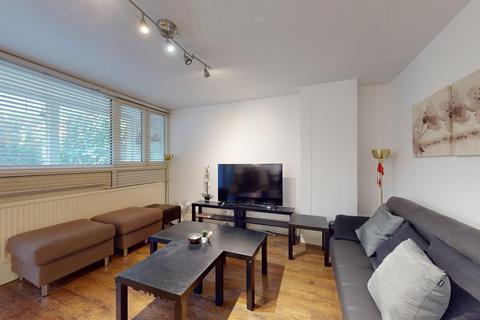 3 bedroom flat to rent, Finborough Road, London SW10