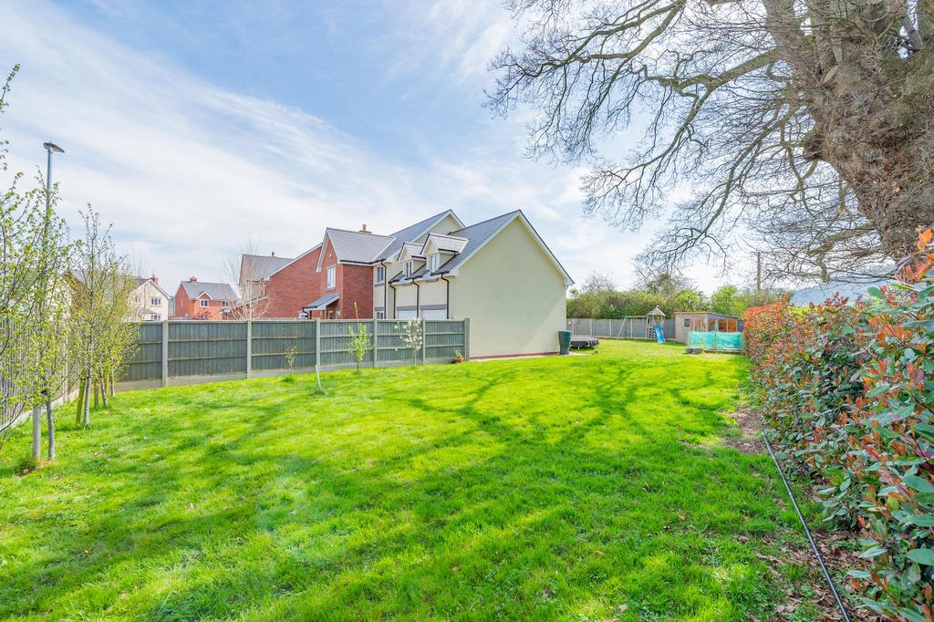 21 Pyon Close17