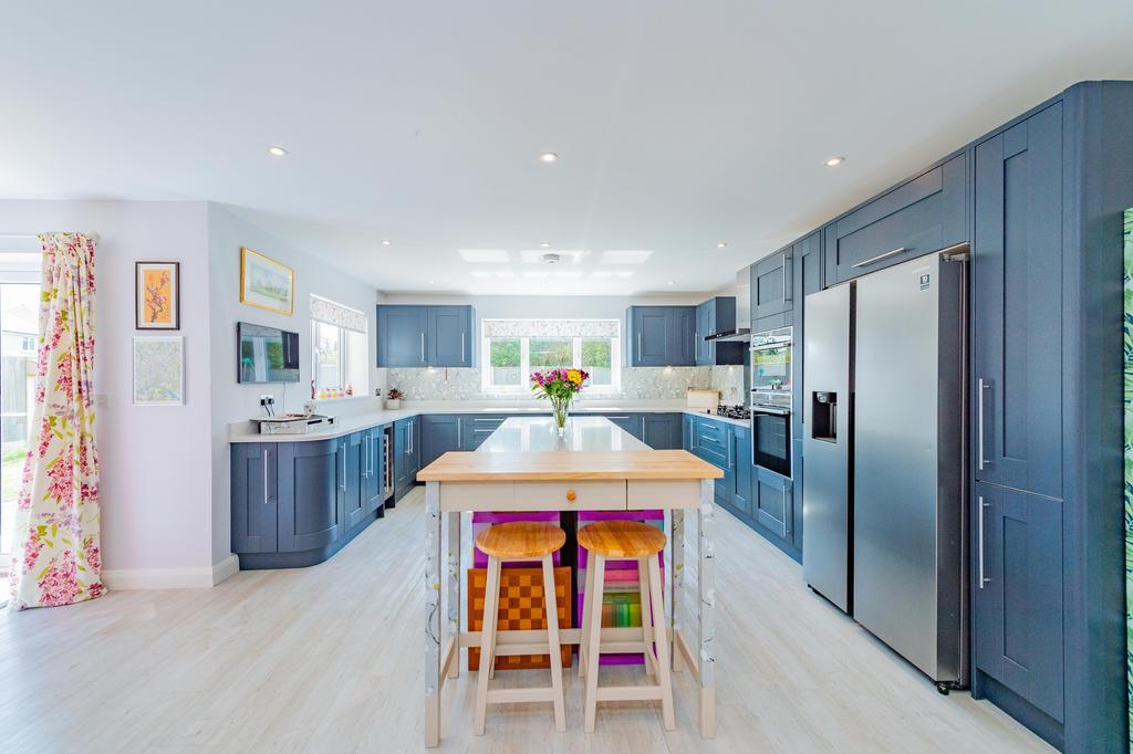 21 Pyon Close04