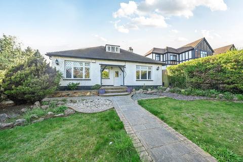 91 Woodcote Grove Road, Coulsdon, CR5 2AN