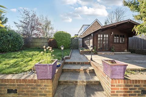 91 Woodcote Grove Road, Coulsdon, CR5 2AN