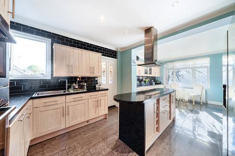 91 Woodcote Grove Road, Coulsdon, CR5 2AN