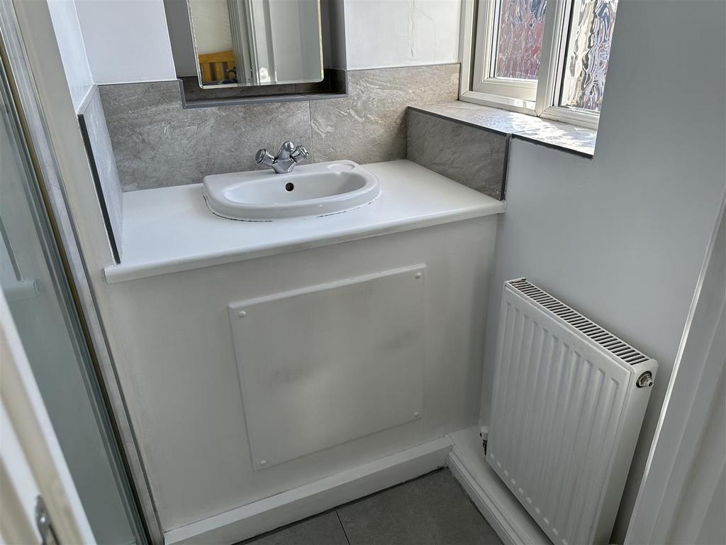 Bedroom Two En-Suite