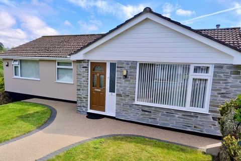 5 Bishops Close, Truro, TR1 3RR