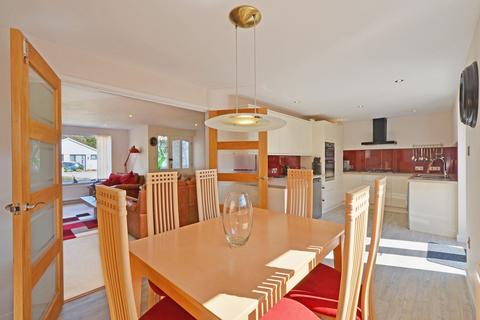 5 Bishops Close, Truro, TR1 3RR