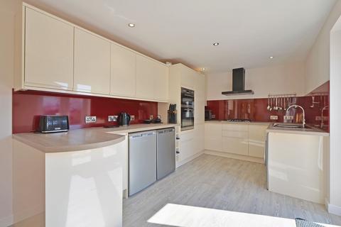 5 Bishops Close, Truro, TR1 3RR