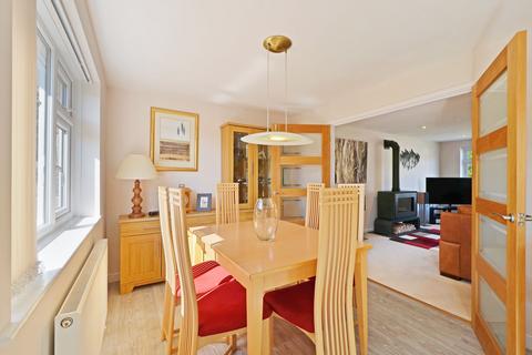 5 Bishops Close, Truro, TR1 3RR