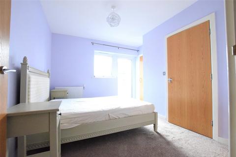 3 bedroom apartment to rent, Vestry Court, Romford RM7