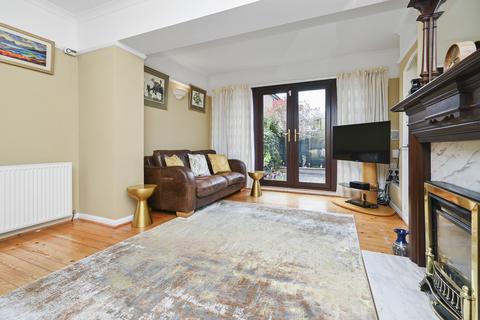 86 Ferryfield, Edinburgh, EH5 2PS