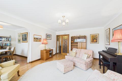 17 Balmanno Gardens, Bridge Of Earn, Perth, PH2 9RH