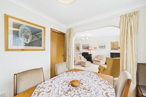 17 Balmanno Gardens, Bridge Of Earn, Perth, PH2 9RH