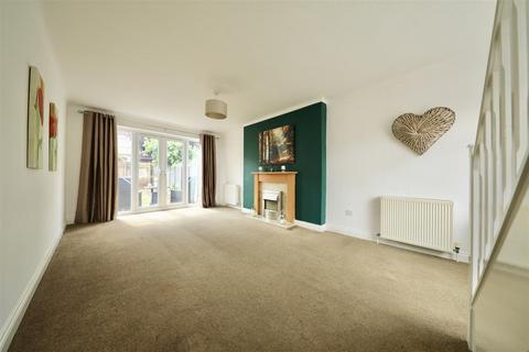 3 bedroom terraced house for sale, Park Avenue, Cottingham