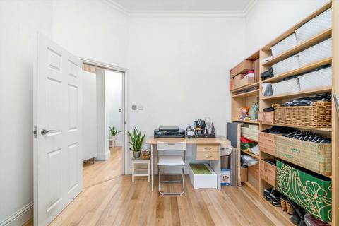 2 bedroom flat for sale, Hammersmith Grove, London W6