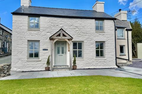undefined, Capel Garmon, Llanrwst