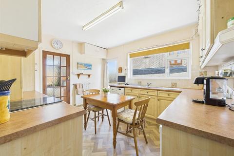Tyrol Richmond Road, Ilfracombe, EX34 8DG