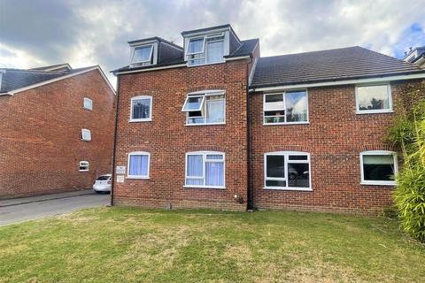 2 bedroom apartment to rent, Gordon Court, Camberley GU15