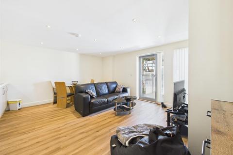 2 bedroom house for sale, Great size two bedroom apartment