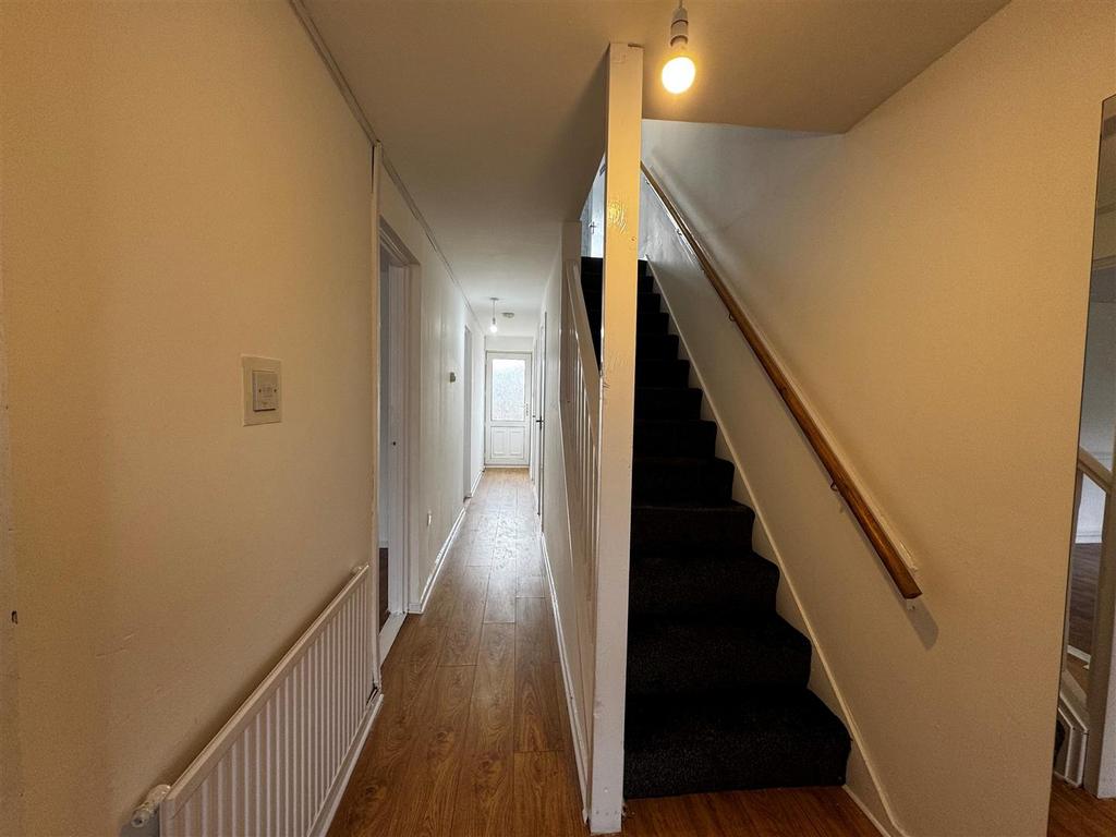 Hallway.jpg