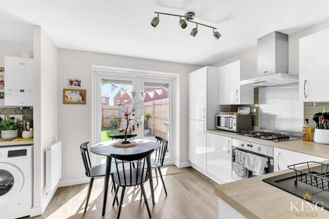 2 bedroom semi-detached house for sale, Cumberbatch Close, Alcester