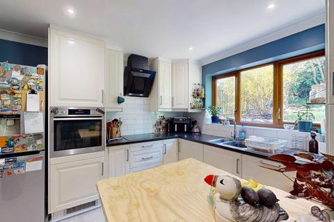 65 Allard Close, Northampton, NN3 5LZ