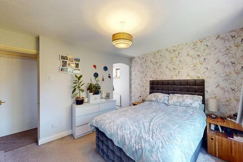 65 Allard Close, Northampton, NN3 5LZ