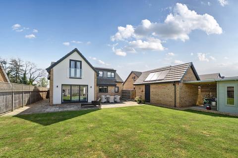 4 bedroom detached house for sale, Top End, Renhold
